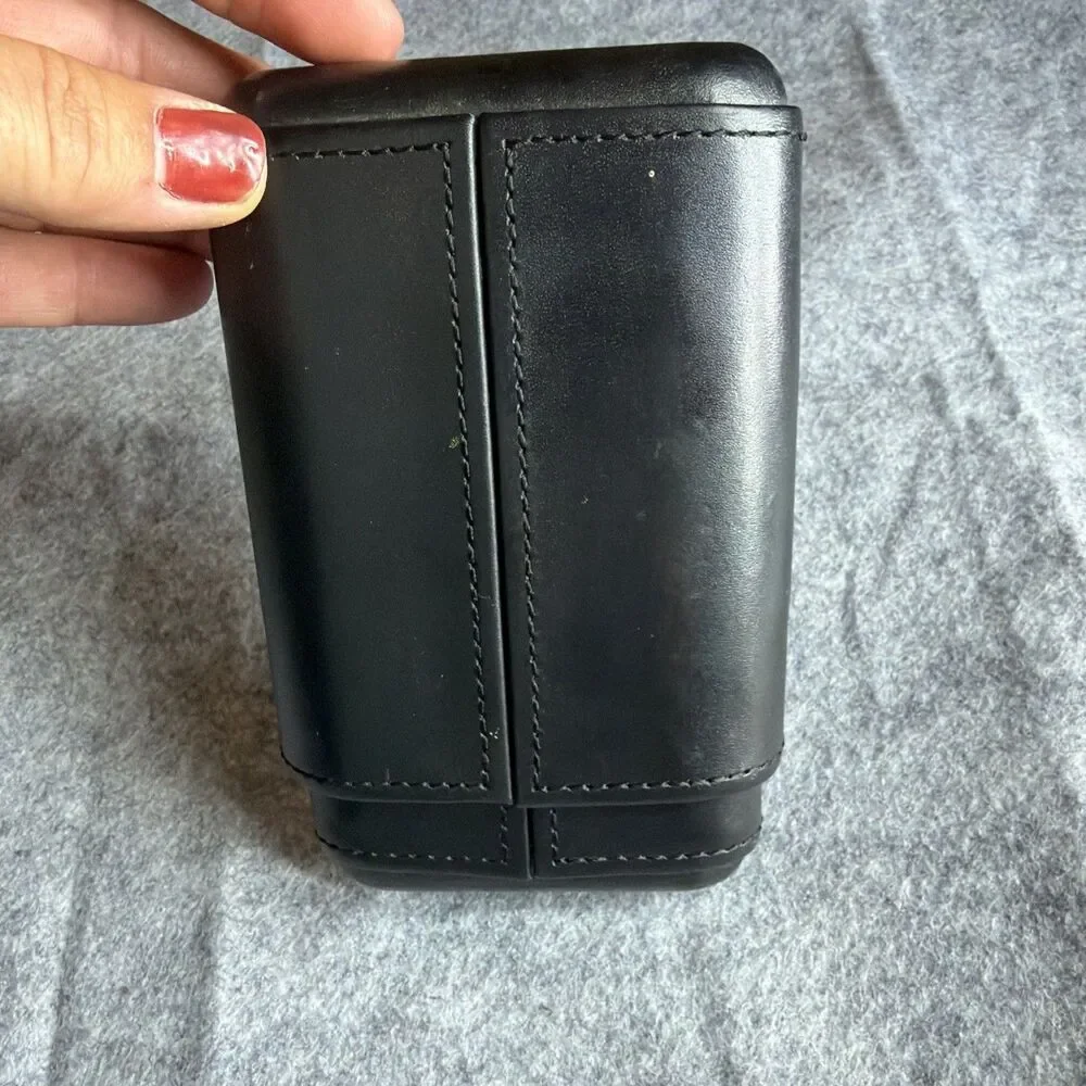 Vintage  Genuine  Leather Cigar Case Holder for 3 Cigars, Spain Made   7981/17